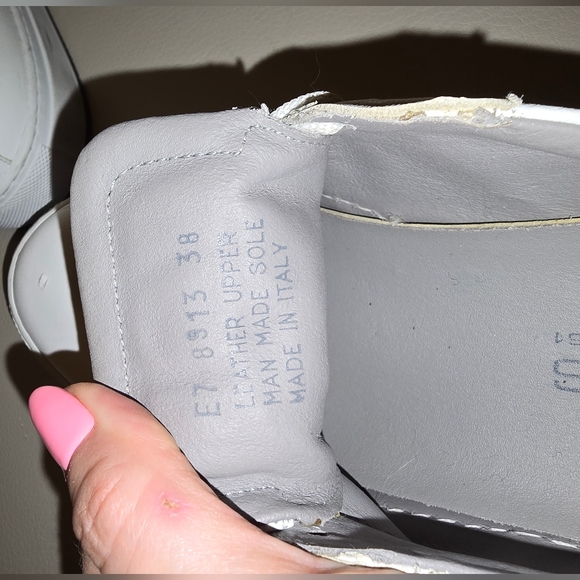 BOEMOS white leather walking shoes. Made in Italy. Size 8, used - Picture 5 of 6